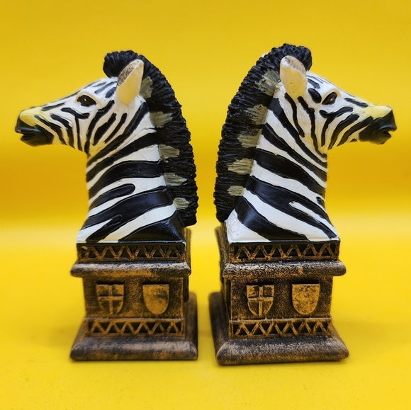 Ben Homer Other - 2 Wild Animals of Africa Zebras Brown Black Chess Pieces Ben Homer 2002